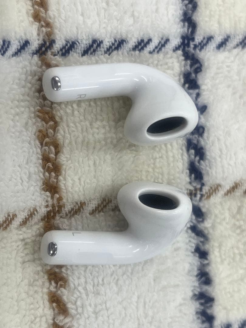 AirPods4 ノイズキャンセリング機能搭載