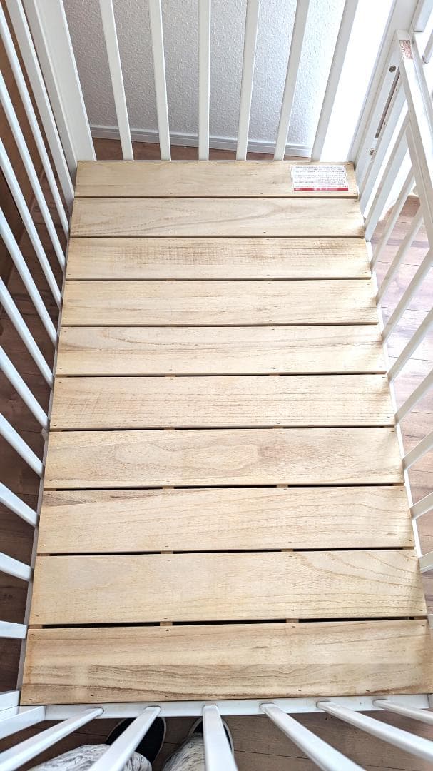 引取希望【東京都江戸川区】ベビーベッド カトージ ハイタイプ すのこ ホワイト