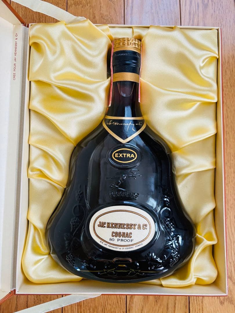 【未開封】ヘネシーEXTRAグリーン ボトル 金キャップ（箱あり）