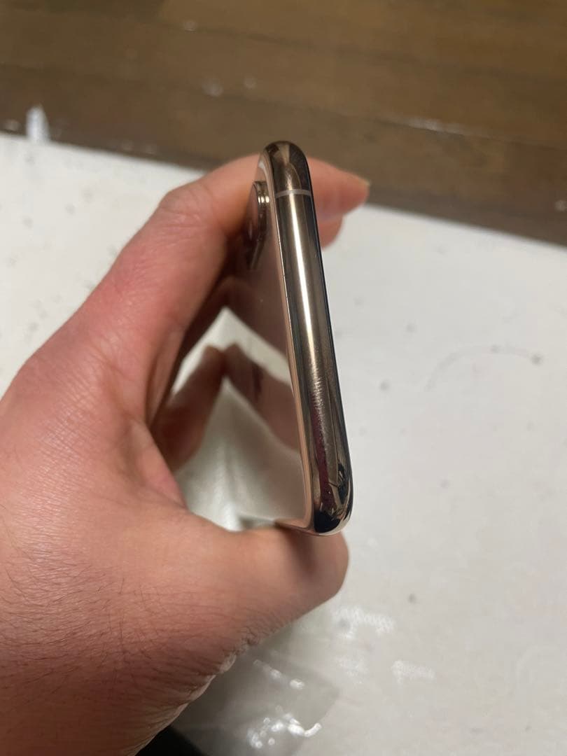 L*a様 iPhone Xs 256GB sim フリー　バッテリー100%