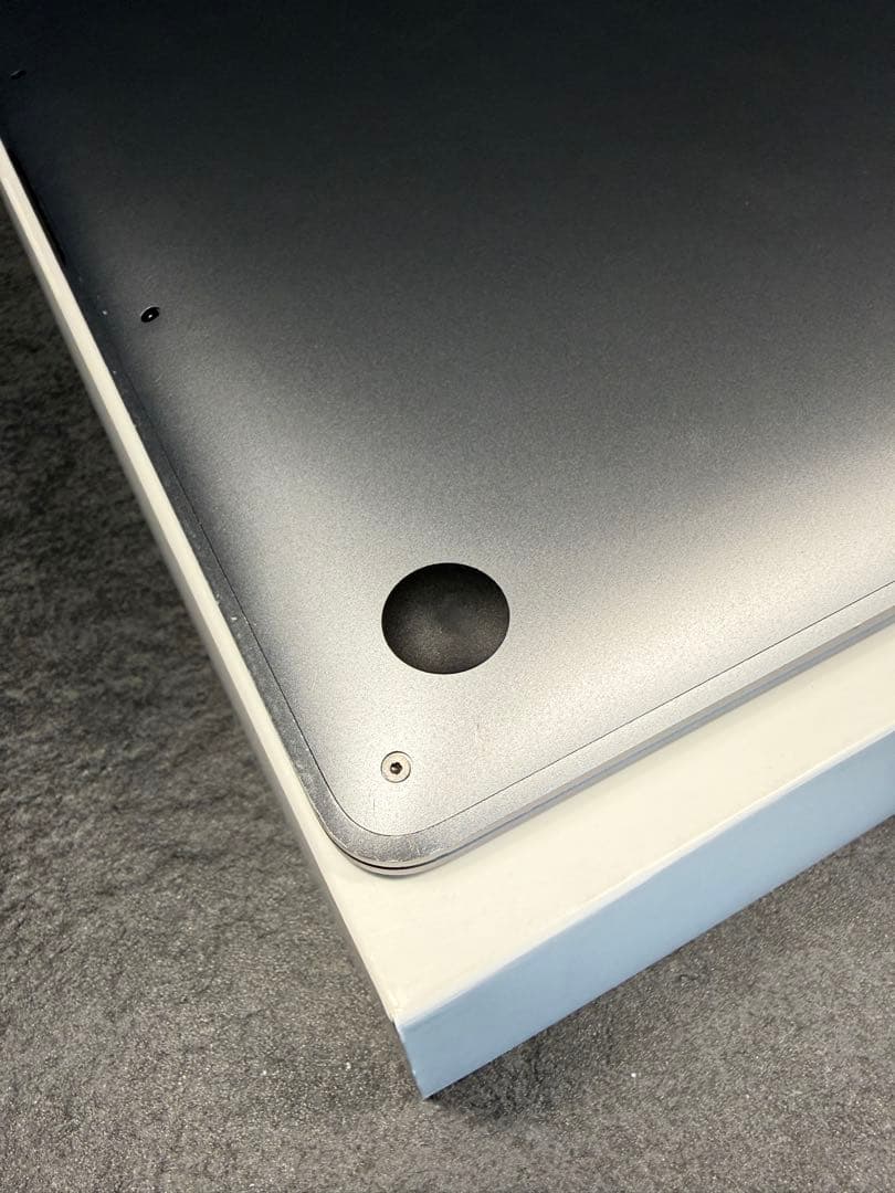 【ジャンク】MacBook Air M1/8GB / SSD 256GB