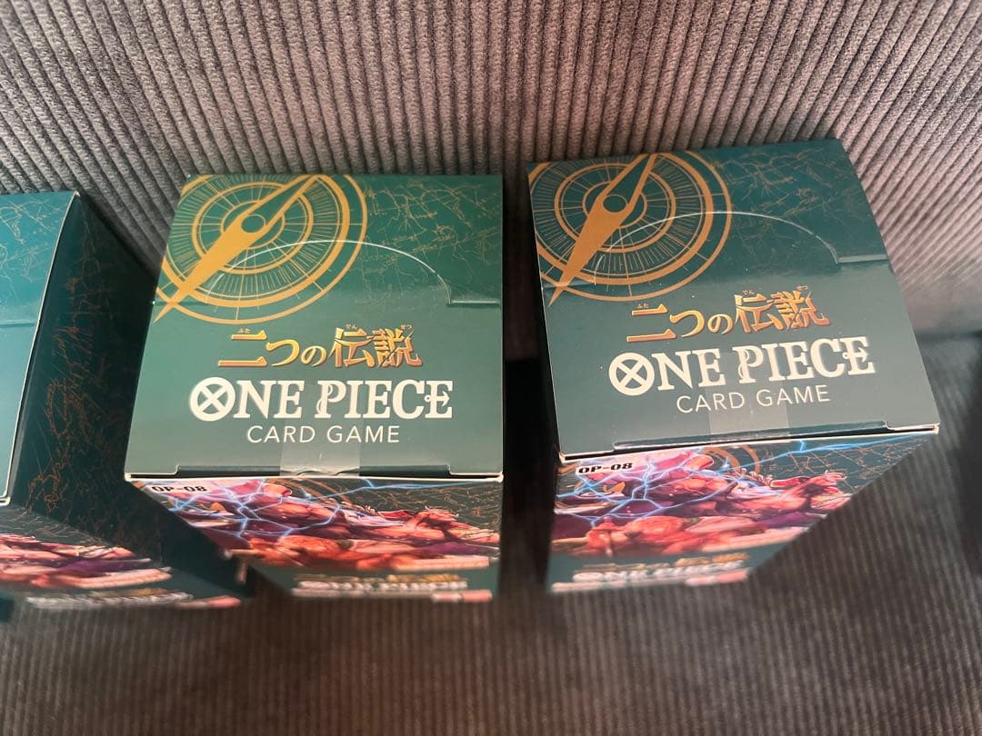 ワンピースカード　二つの伝説　BOX 未開封 テープ付き4BOX