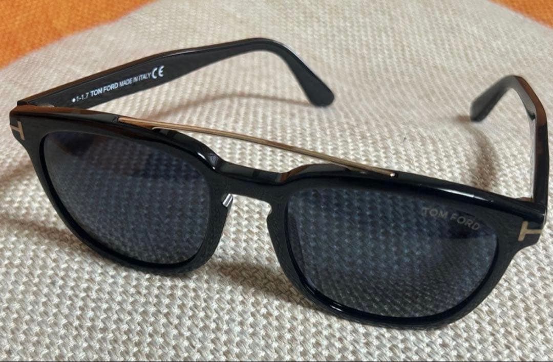 【美品】TOM FORD /トムフォードHolt TF516サングラス