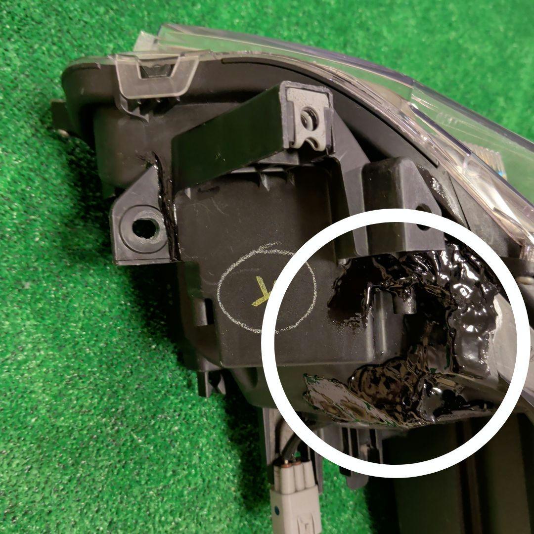 TOYOTA クラウン 右ヘッドライトユニット