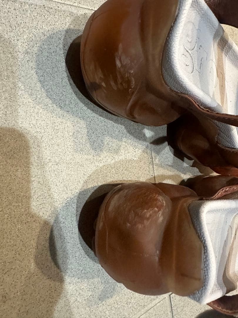 グラウンズ　サンダル