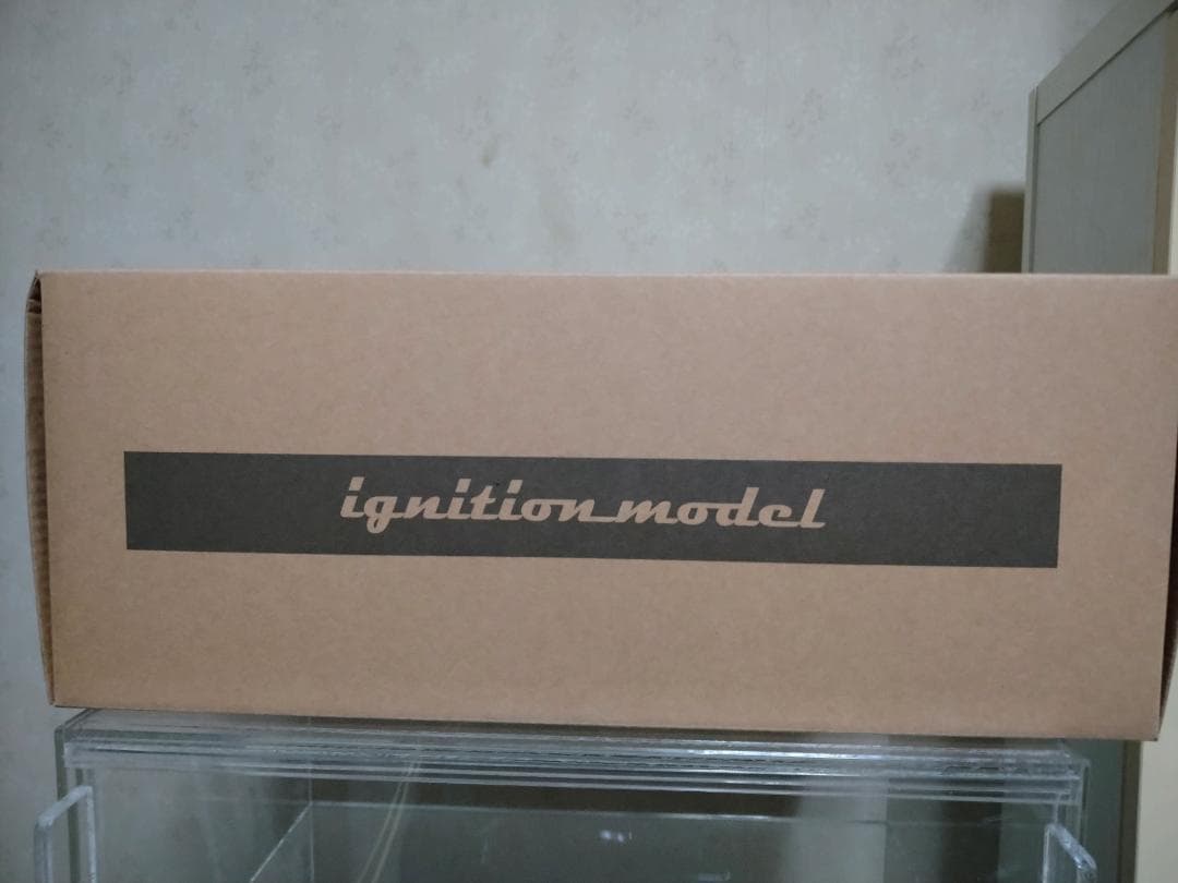 1/18 トヨタ クラウン アスリート 3.5 ミニカー イグニッションモデル