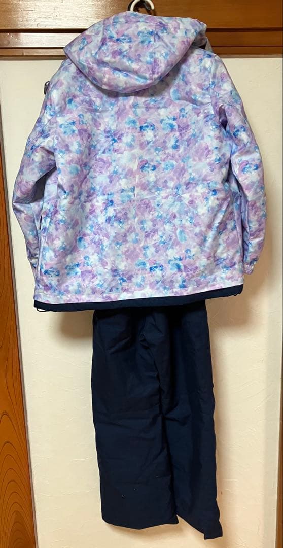 レディースMサイズ スキーウェア上下セット（パンツ付き）
