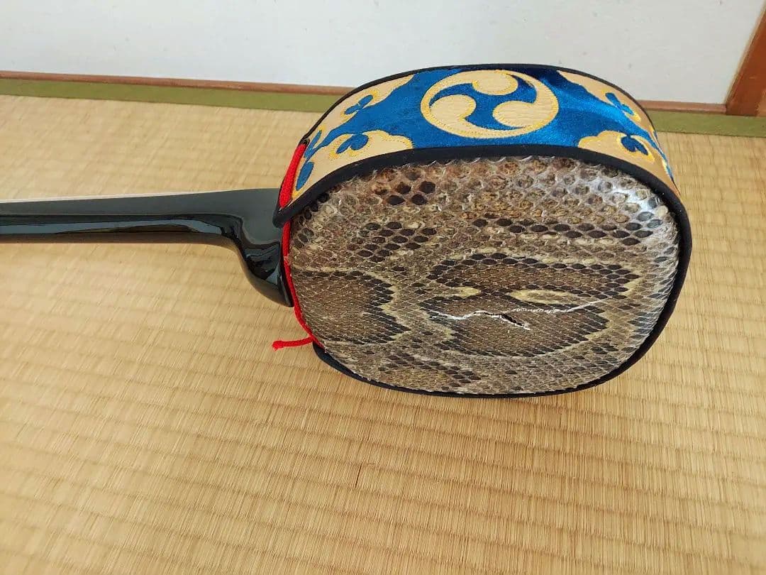 値下げ☆沖縄三線　蛇皮　ケース付き