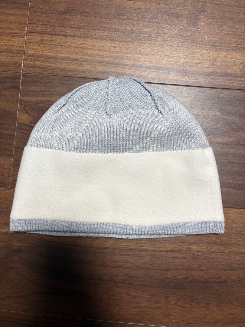アークテリクス　ビーニー ホワイト