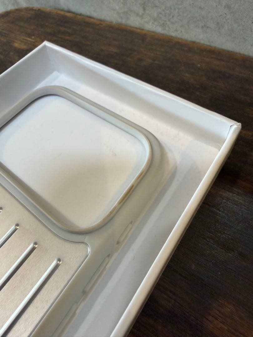 RIMOWA iPhone17pro ケース シルバー