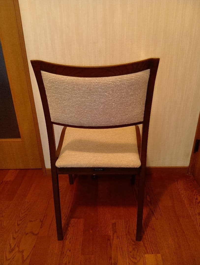 木製ダイニングチェア ベージュ