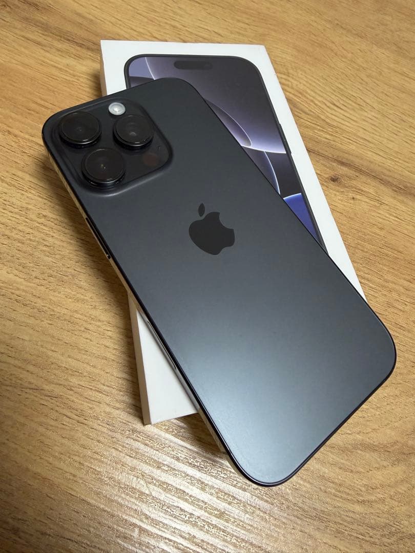 iPhone 16 Pro ブラックチタニウム512GB