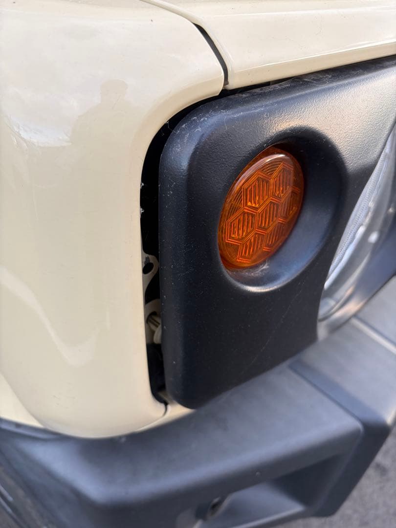 アウトクラスカーズ　グリル　ジムニー