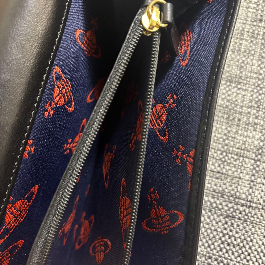 新品未使用⭐︎ヴィヴィアンウエストウッド長財布グレージュ型押しオーブ金具フラワー柄