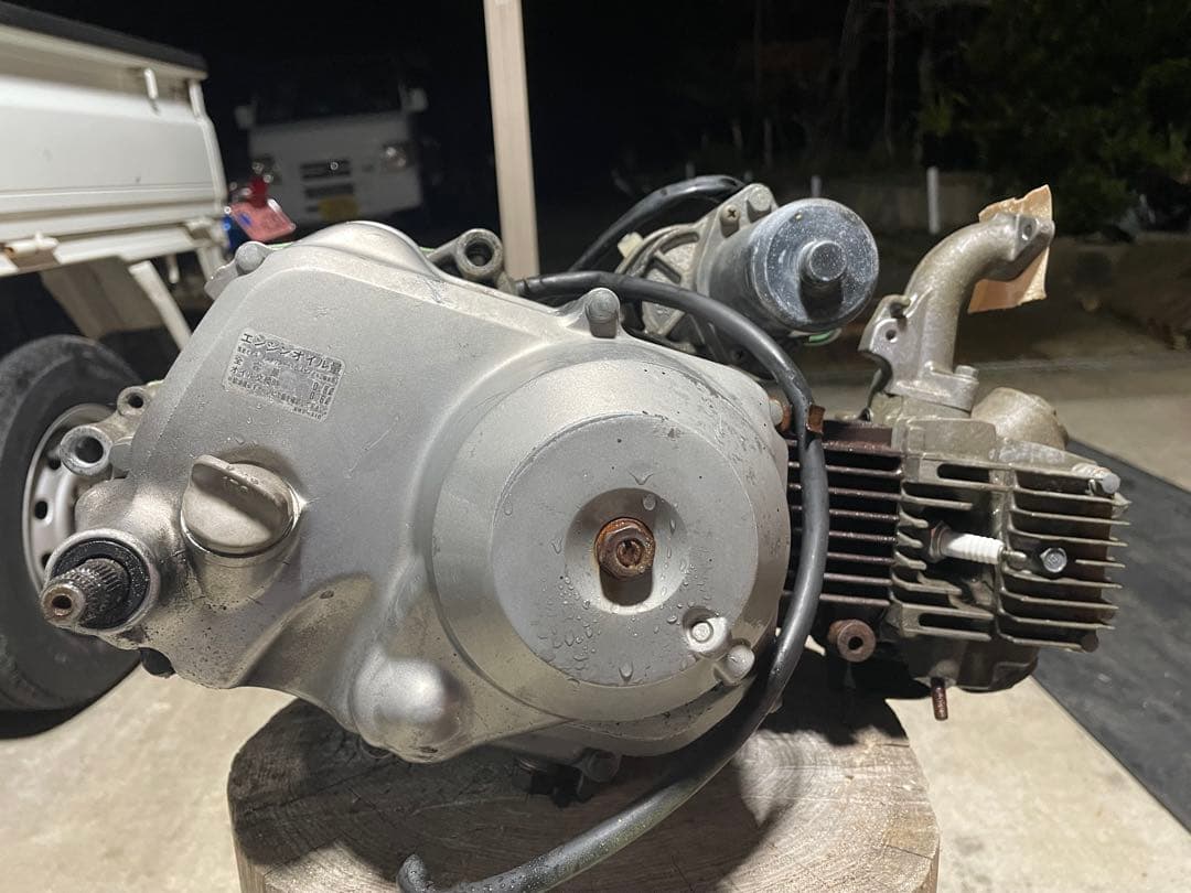 スーパーカブカスタム [AA01]キャブ車セル付4速 純正実動エンジン49cc