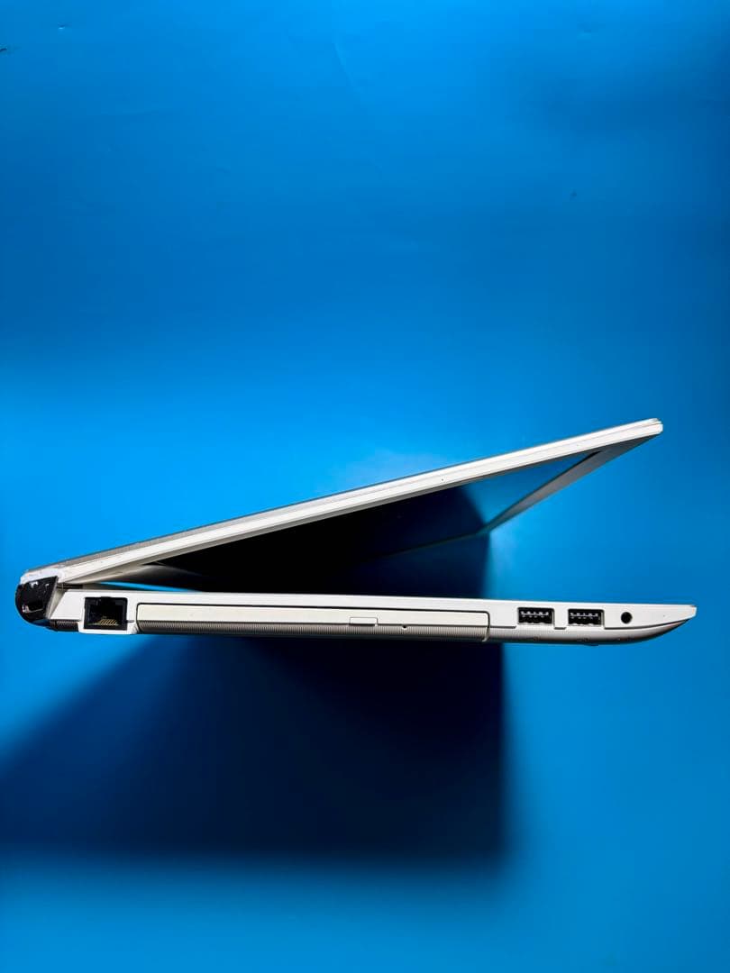 東芝 dynabook T65/GG i7 8550U SSD 2TB 32GB