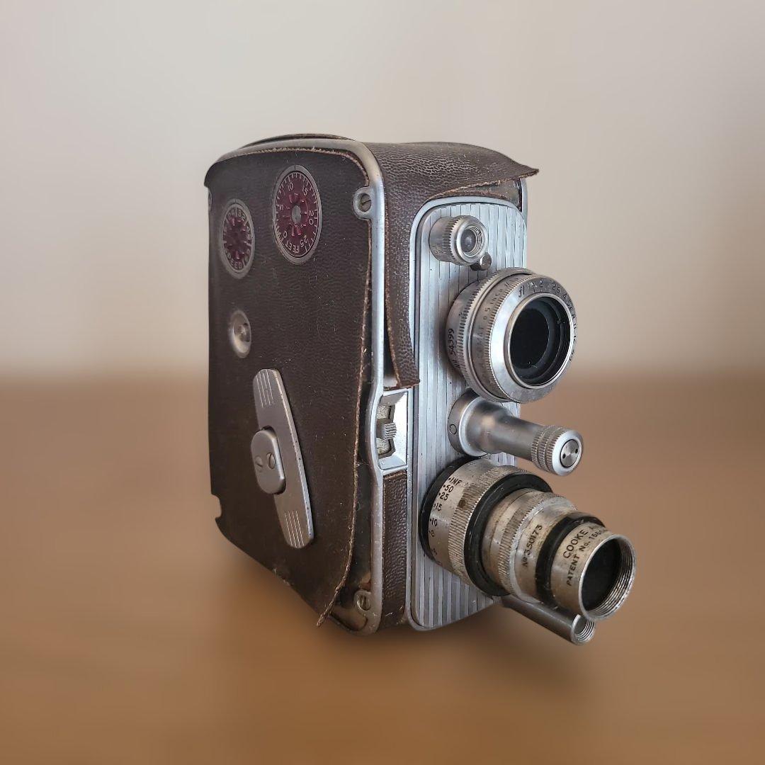 Bell & Howell AUTO-8 8mmカメラ