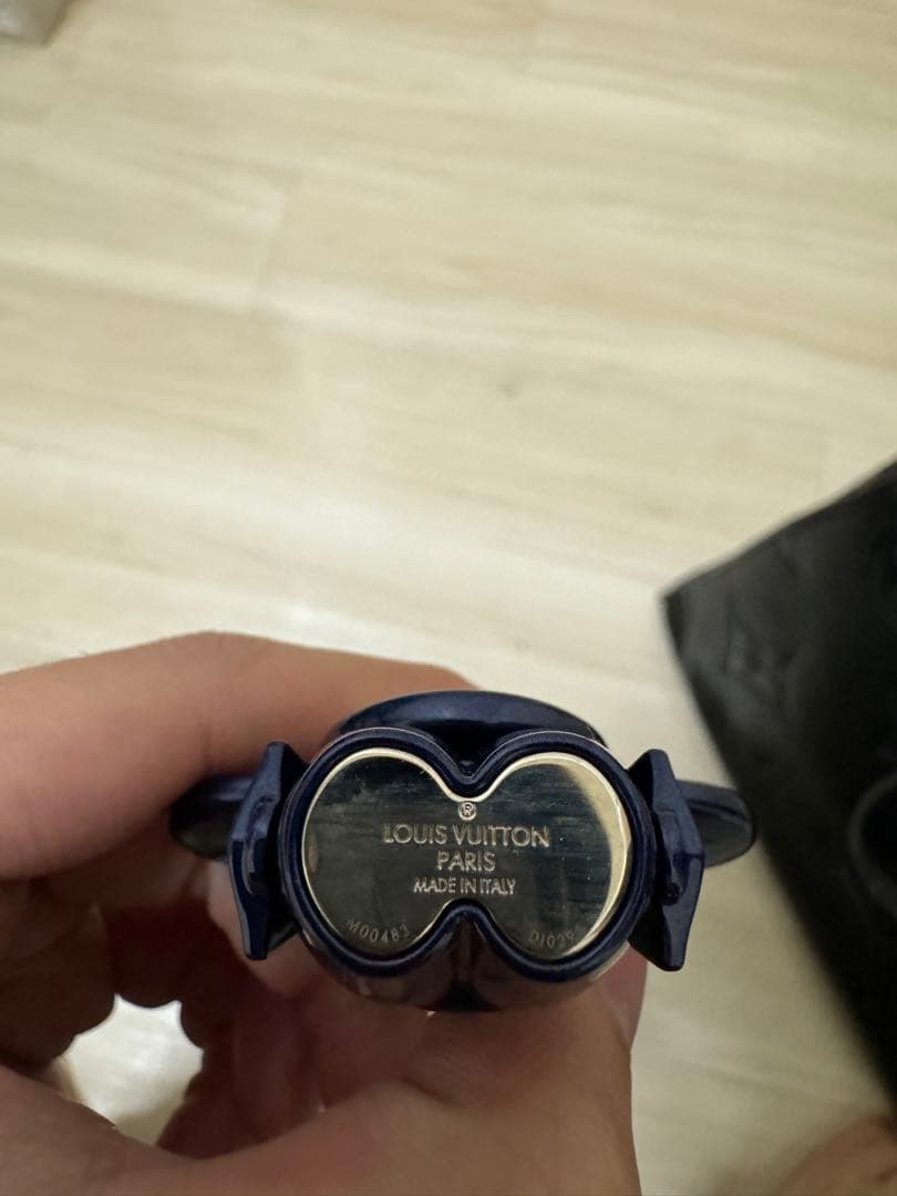 今日だけ！Louis Vuittonキーホルダーヴィヴィエンヌ