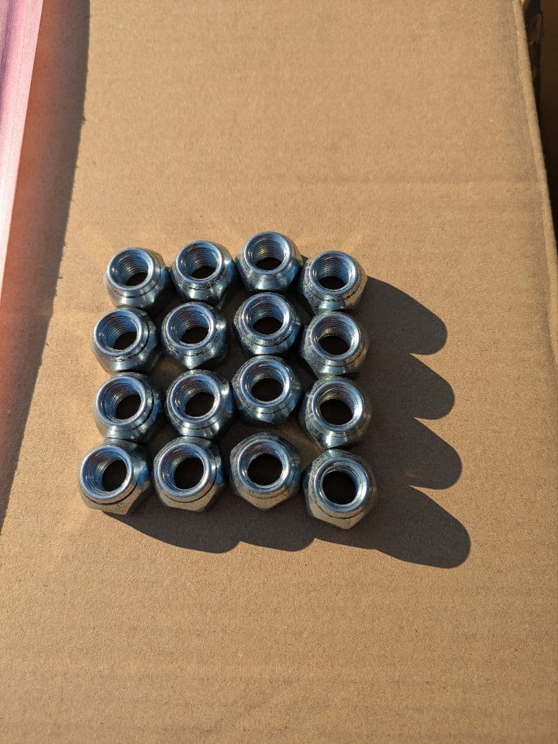 ダイハツ　キャンバス　14インチスチールホイール4個