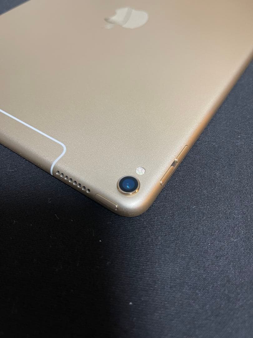 iPad Pro 10.5 64GB Wi-Fi+Cellular SIMフリー