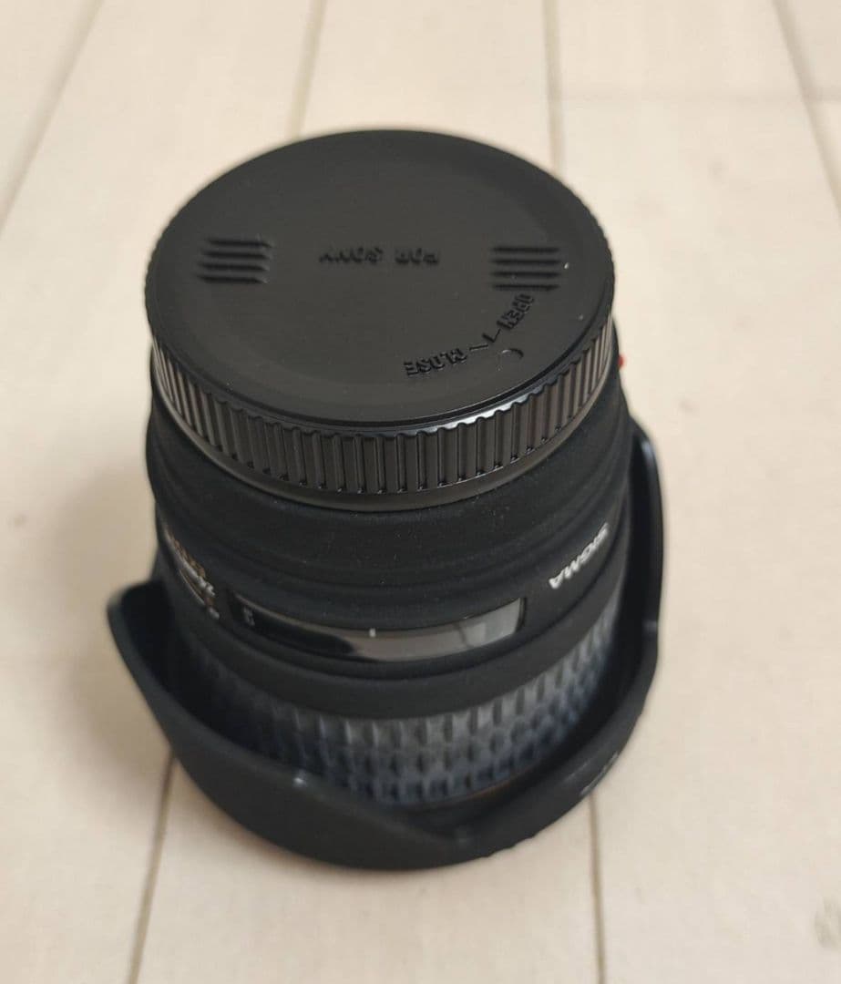 SIGMA 単焦点広角レンズ 24mm F1.8 EX DG（ソニー用）