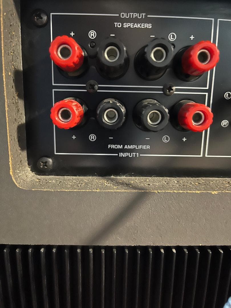 動作品　YAMAHA YST-SW500 サブフーファー（グレー）