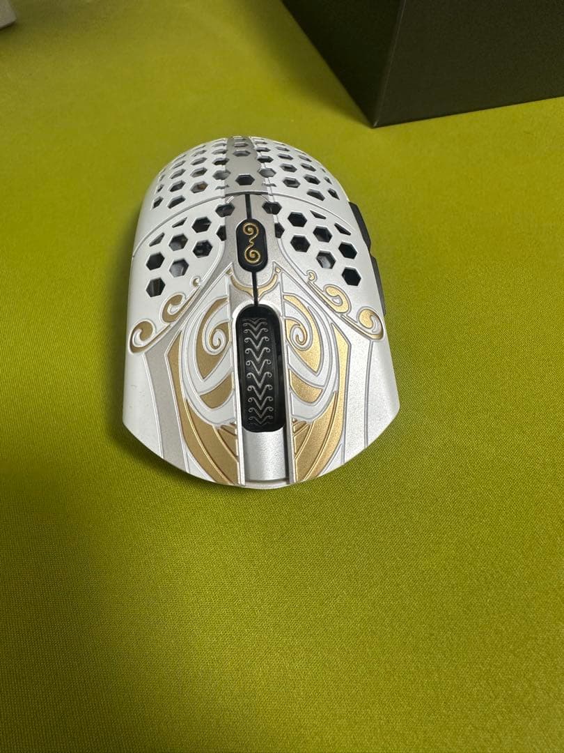 マウス・トラックボール Finalmouse Zeus M size