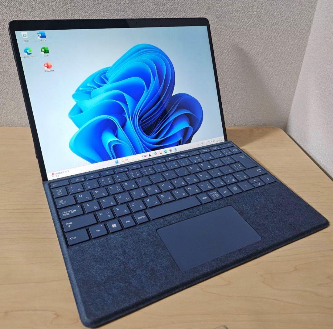 Surface Pro X／Microsoft SQ1／ペン収納可能キーボード