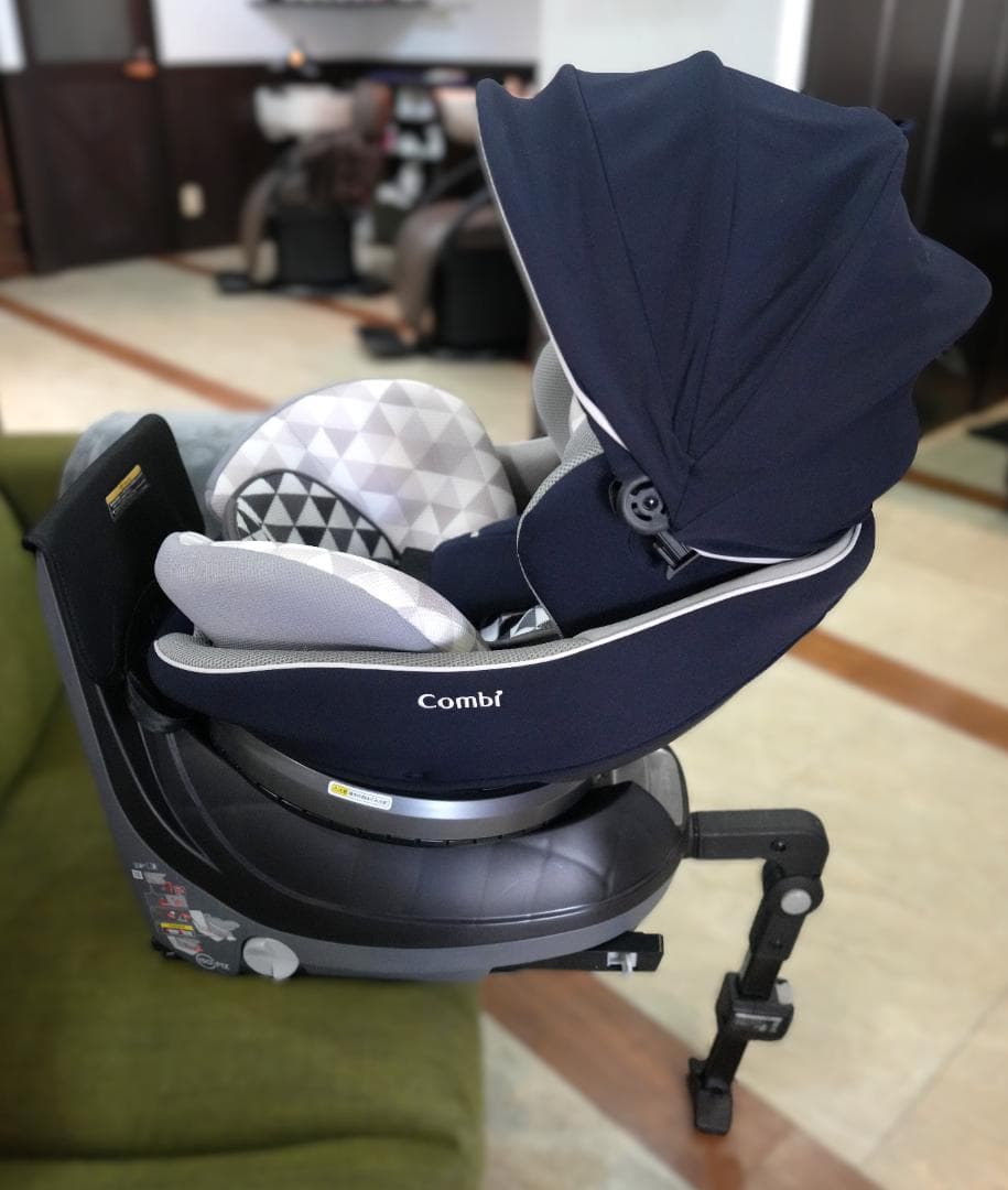 コンビ クルムーヴ スマート ISOFIX 　おまけ付　新生児～