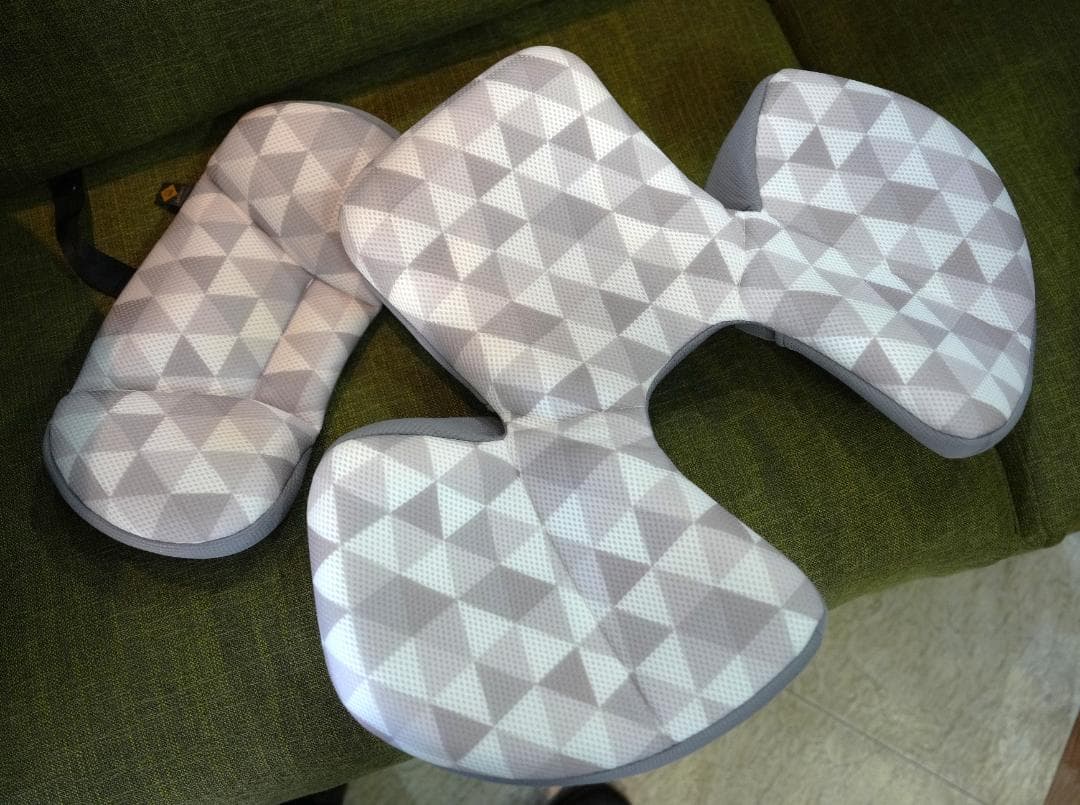 コンビ クルムーヴ スマート ISOFIX 　おまけ付　新生児～