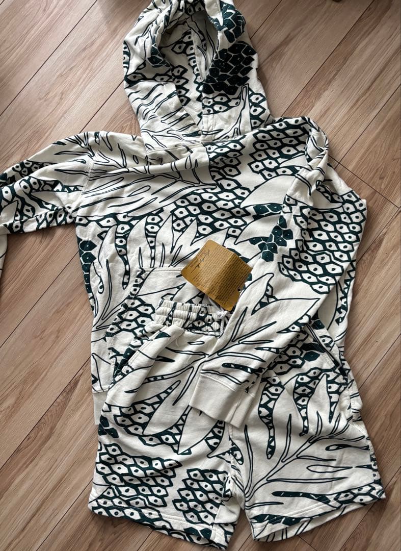 Kealopiko ケアロピコ　'Ulu柄スエットショートパンツ