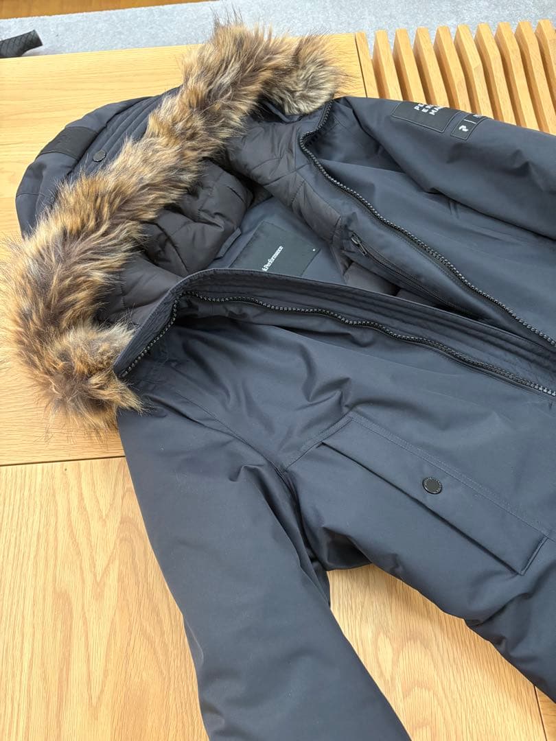 もっと更にお値下げ‼️peak performanceレディースコートMサイズ