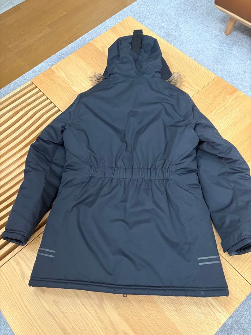 もっと更にお値下げ‼️peak performanceレディースコートMサイズ