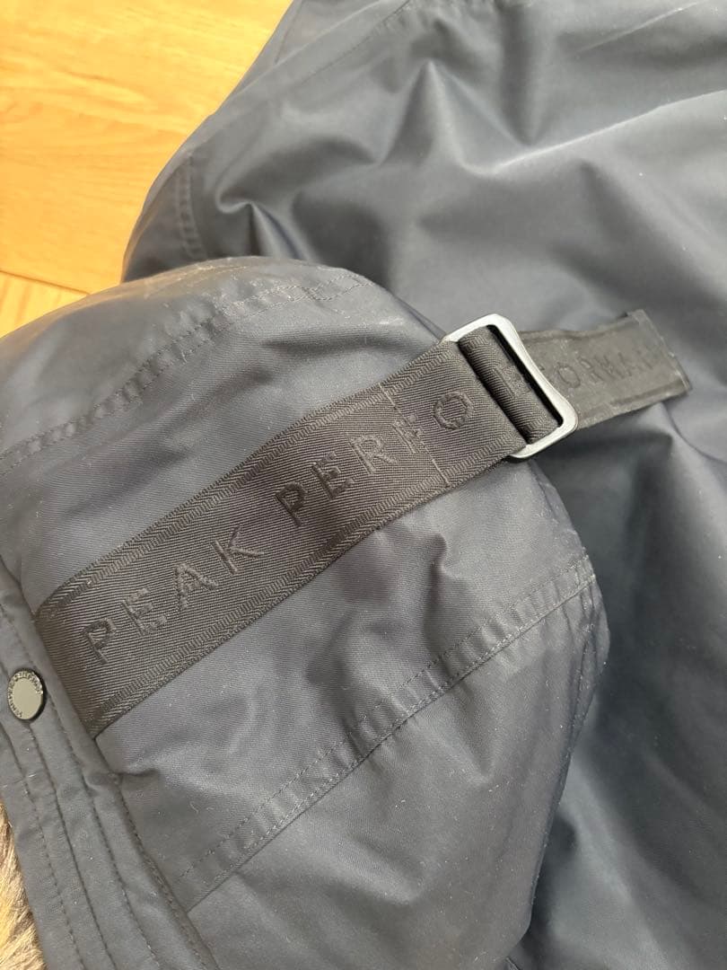 もっと更にお値下げ‼️peak performanceレディースコートMサイズ