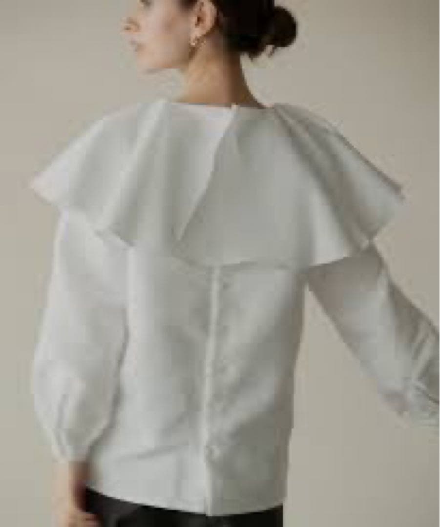 新品 OHGA フリル ブラウス ホワイト