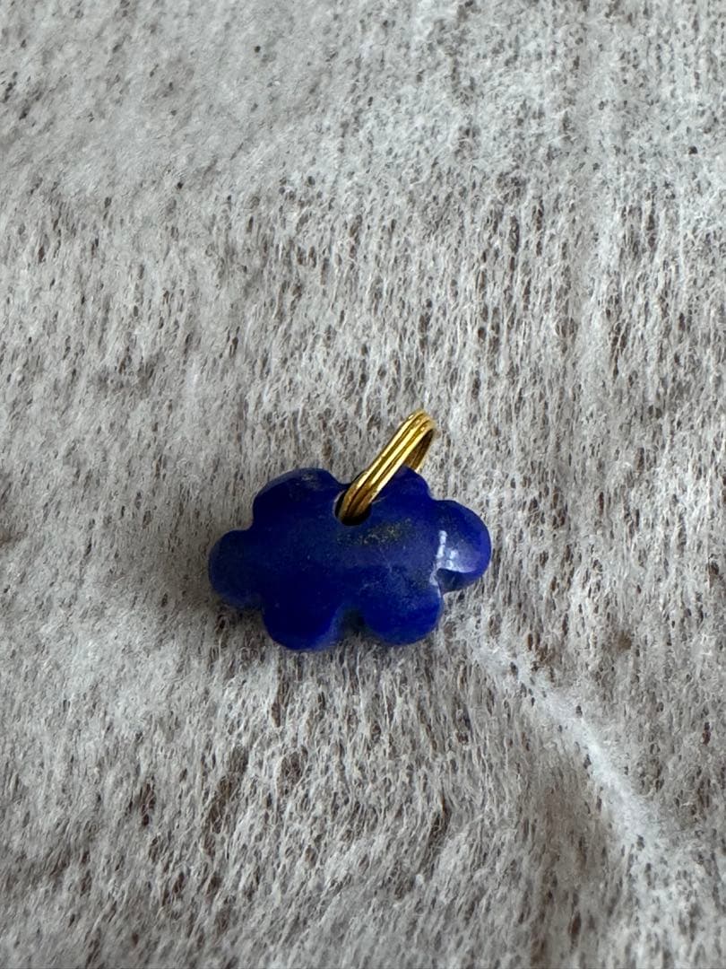 マリーエレーヌドゥタイヤック•雲•チャーム