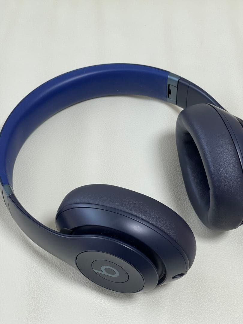 Beats Studio Pro ネイビー