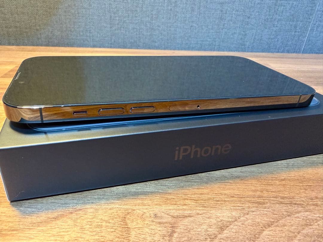 Apple iPhone 13 Pro Max グラファイト 本体