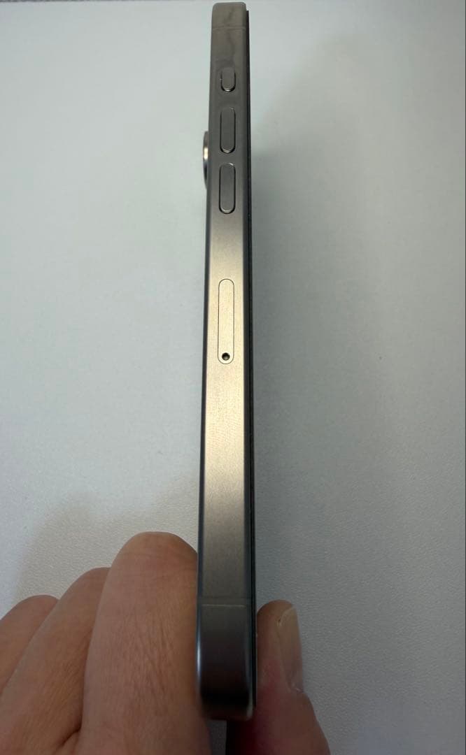 iPhone15 Pro 256GB SIMフリー バッテリー92% 箱付