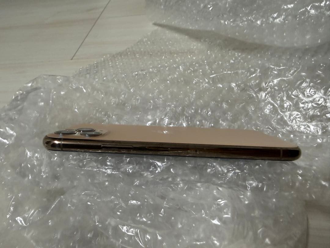 【極美品】iPhone 11pro ゴールド 64GB