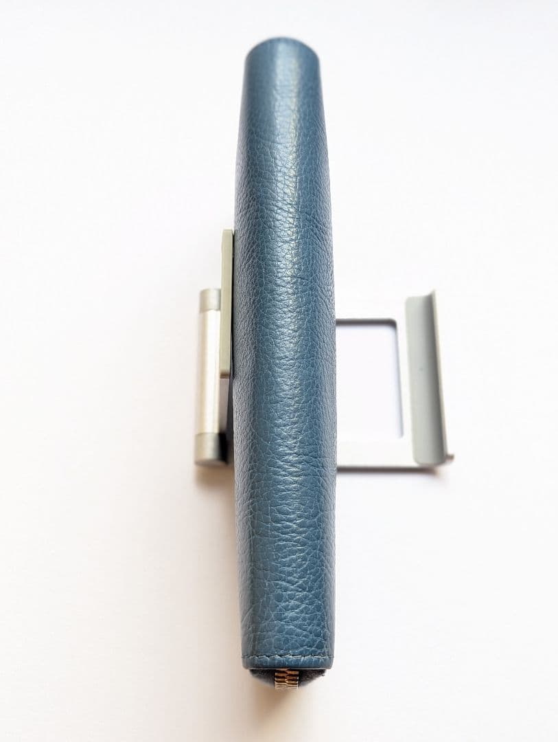 イルビゾンテ【限定色デニムブルー】ラウンドジップロングウォレット 希少 男女兼用