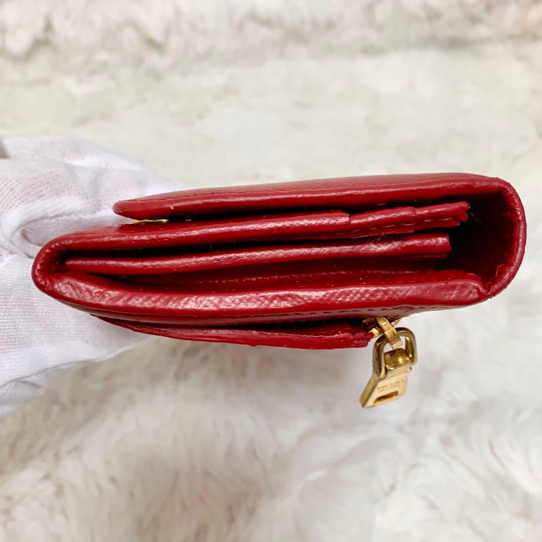 PRADA 長財布　サフィアーノ　二つ折り　長財布　赤　三角プレート