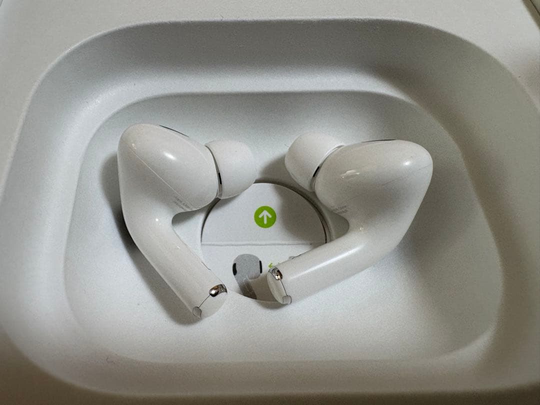 【美品】AirPods Pro 2(Lightning端子)