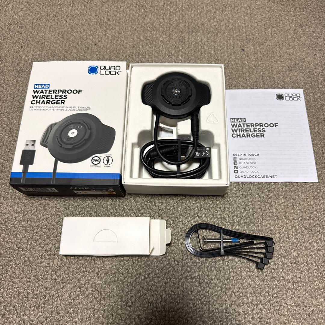 クアッドロック　ワイヤレス充電器