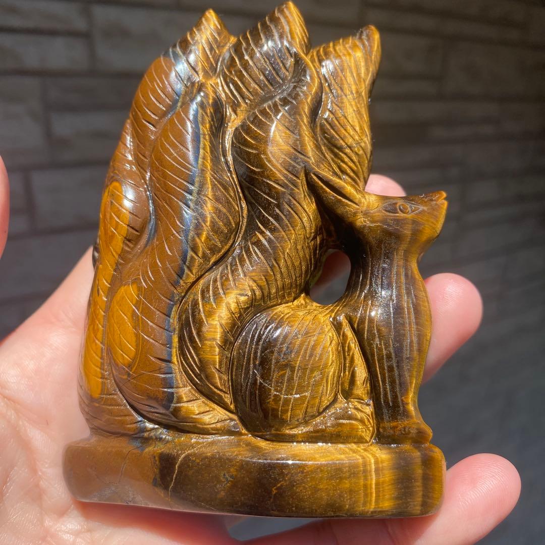九尾の狐 タイガーアイ 彫り物 置物