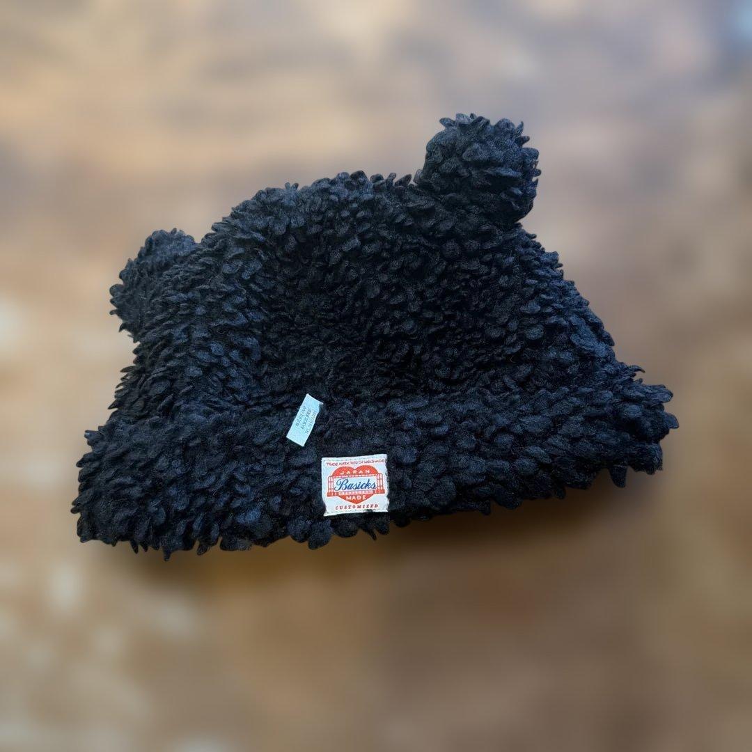 「Bear Beanie（ベア ビーニー）」ボア素材のクマ耳付き帽子