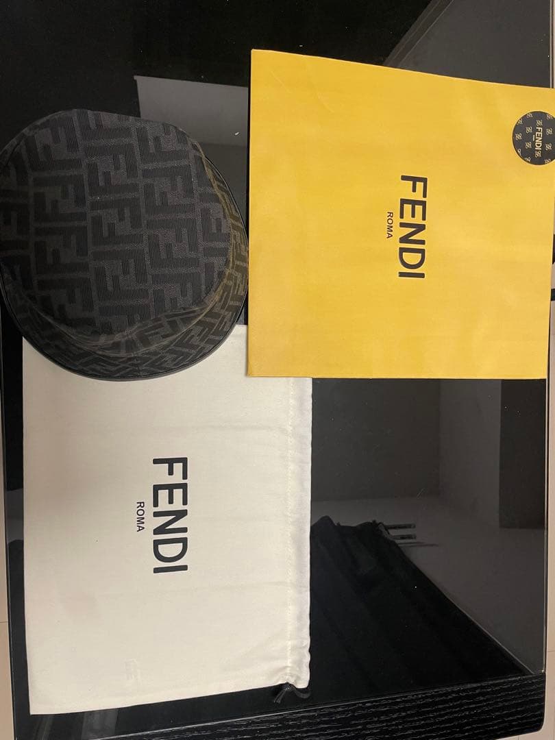 大幅最終値下げ FENDI モノグラム バケットハット