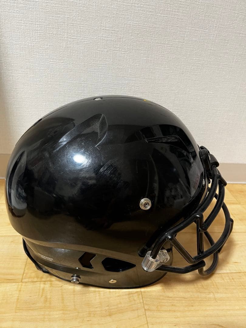 アメリカンフットボール　ヘルメット