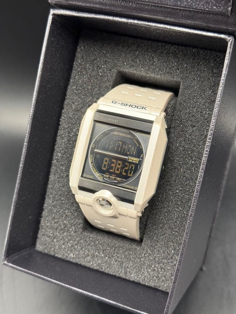 CASIO G-SHOCK G-8100-7JF ホワイト　ラスト1点　美品