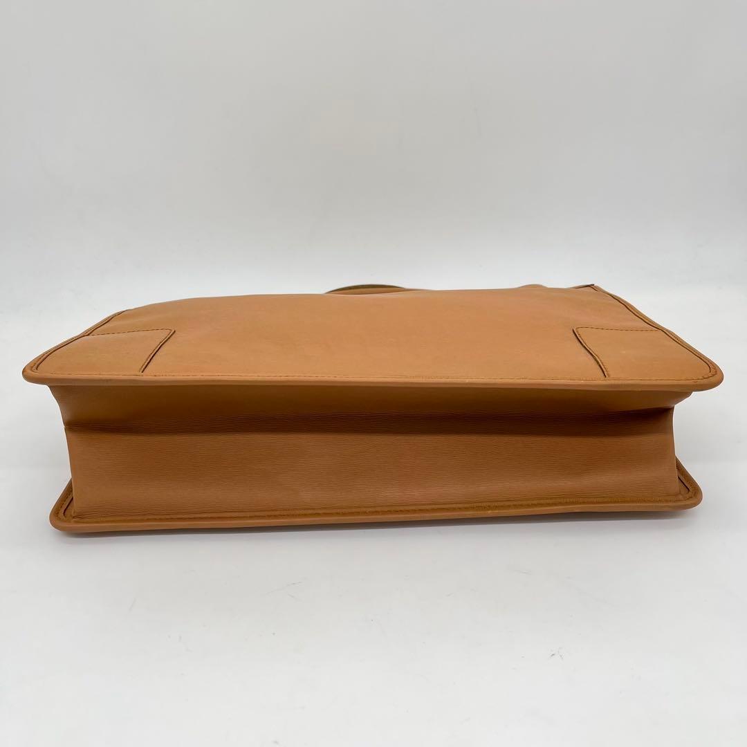 GUCCI ハンドバッグ ビジネスバッグ ゴールド金具 A4可能 本革 男女可能